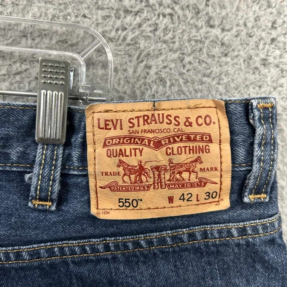 Levis Jeans Mens 42x30 Blue Denim 550 Relaxed Fit Tapered Cotton American Y2K